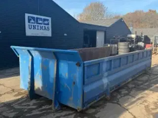 Container med automat bagsmæk 