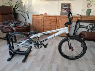 Yess Pro XXL Race BMX 