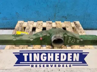 John Deere 6125HZ001 Indsugningsmanifolddæksel R516998