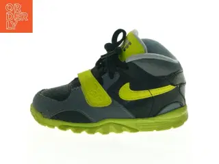 Nike børnesko fra Nike (str. 25)