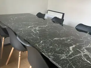 Marmor spisebord