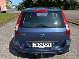 Økonomisk pendler bil