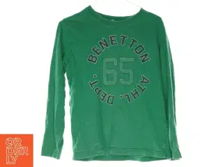Bluse fra Benetton (str. 122 cm)