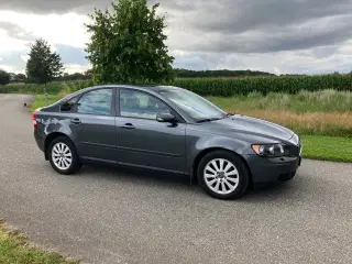 volvo S40