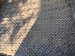 VW Golf bagagerum dækken