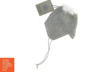 Babyhut fra Huttelihut (str. 40 cm)