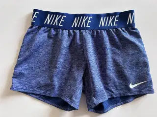 Nike Dri-FIT Tempo shorts, str. 137-146 cm // M