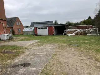Erhvervsejendom med boliger direkte tik A 8 