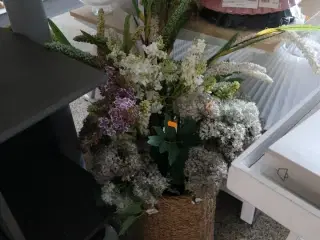 Kunstige planter i krukke