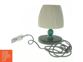 Bordlampe med hvid skærm fra Ikea (str. 15,5 x 23 cm)