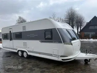 2017 - Hobby De Luxe 650 KMFe   Lækker famillie vogn med  køjevogn med dobbeltseng fra Hinshøj Caravan