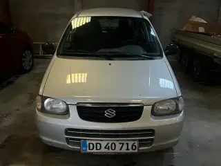 Suzuki Alto skadet