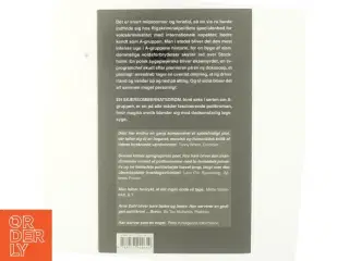 En skærsommernatsdrøm : kriminalroman af Arne Dahl (f. 1963) (Bog)