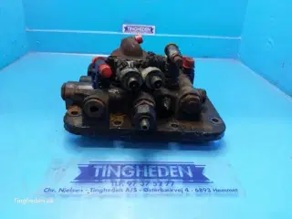 Massey Ferguson 6465 Dæksel 3796456M2