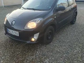 Renault  twingo  1,2 benzin 2011
