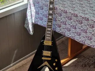 Harley Benton guitar