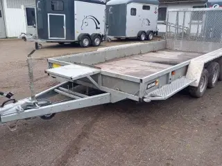 Variant 3520M512 Maskintrailer