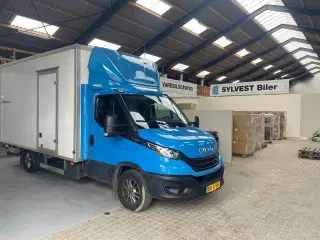 Iveco Daily 3,0 35S18 Box m/lift AG8