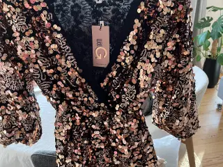 Aldrig brugt Smuk Festkjole