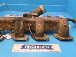 Case BD336 Udstødningmanifold A154149