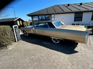  Ny skrap pris..Cadillac coupe deville 1966