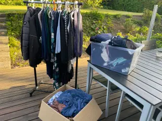 2 sække med blandet tøj mest str s