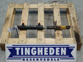 New Holland 8060 Cylinder 84807314