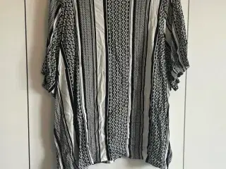 Mønstret t-shirt fra Only Carmakoma