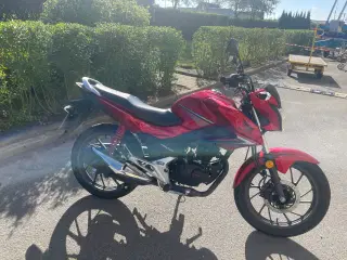  Honda BC125F fra 2018. Kører som den skal.