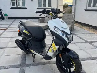 Peugeot streetzone