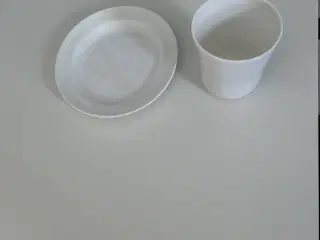 Kahler krus og tallerken