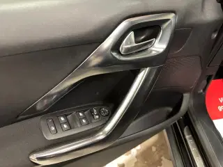 Peugeot 2008 1,6 BlueHDi 100 Desire Sky