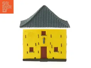 Miniature gult hus fra Trip Trap (str. 6x5x7 cm)