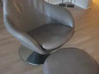 Læderstole + skammel 