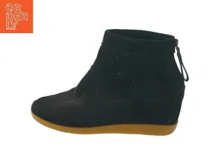 Sorte ankelstøvler med gummisål fra Shoe The Bear (str. 39 )