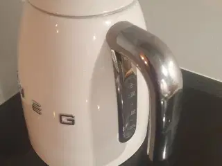 Smeg el kedel 