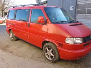 VW Caravelle 2,5 TDi 102 Comfortline 10prs NYSYNET