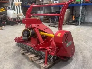 - - - Slagleklipper / Flail Mower