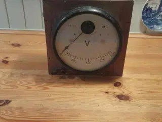 voltmeter