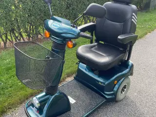 El-scooter Karma 737