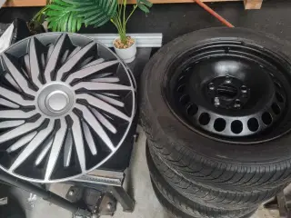 5x112 16 tommer Stålfælge med vinterdæk