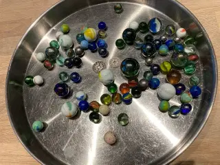 Glas, marmor og stålkugler