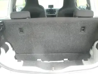 VW UP; 1,0 I 3 dørs