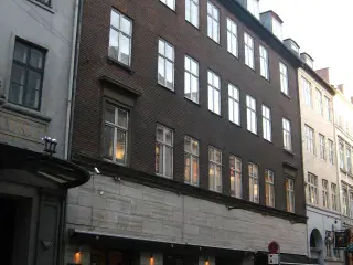 Enkeltmandskontor, ved Nørreport Station.