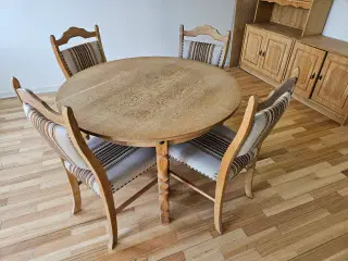 Rund bord i egetræ