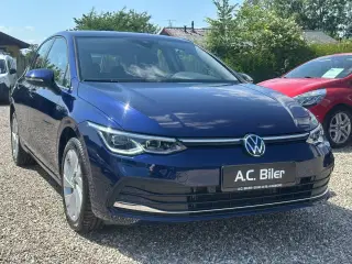 VW Golf VIII 1,5 eTSi 150 Style DSG