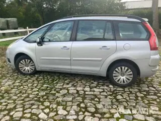 Bil Citroen C4 Piacasso 7 personers