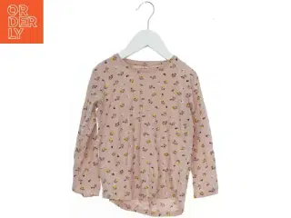 Langærmet bluse med blomsterprint fra Lindex (str. 110)