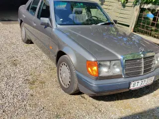 Mercedes E230 w124 