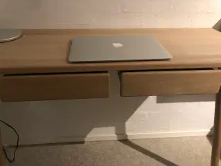 Skrivebord